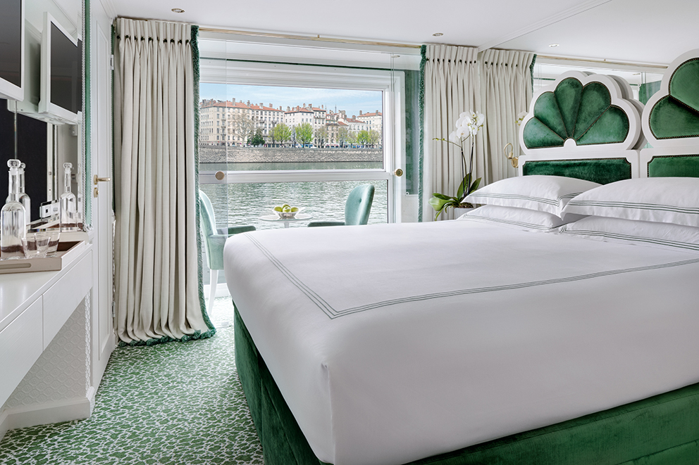 寰宇河輪 豪華艙房