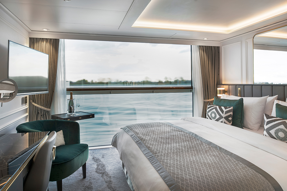 寰宇河輪 豪華法式艙房