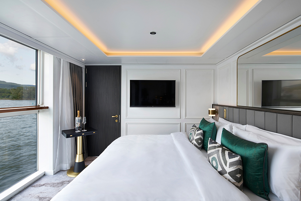 寰宇河輪 寰宇法式艙房