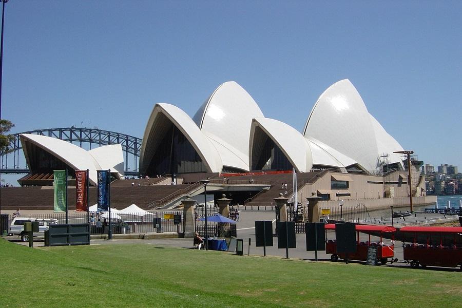 
                                                                                                        雪梨歌劇院
                                                                                                        